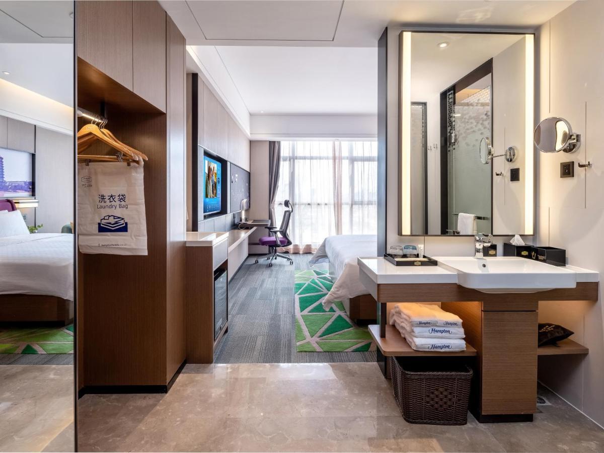 Hampton By Hilton Nanning Wuxiang Hotel ภายนอก รูปภาพ