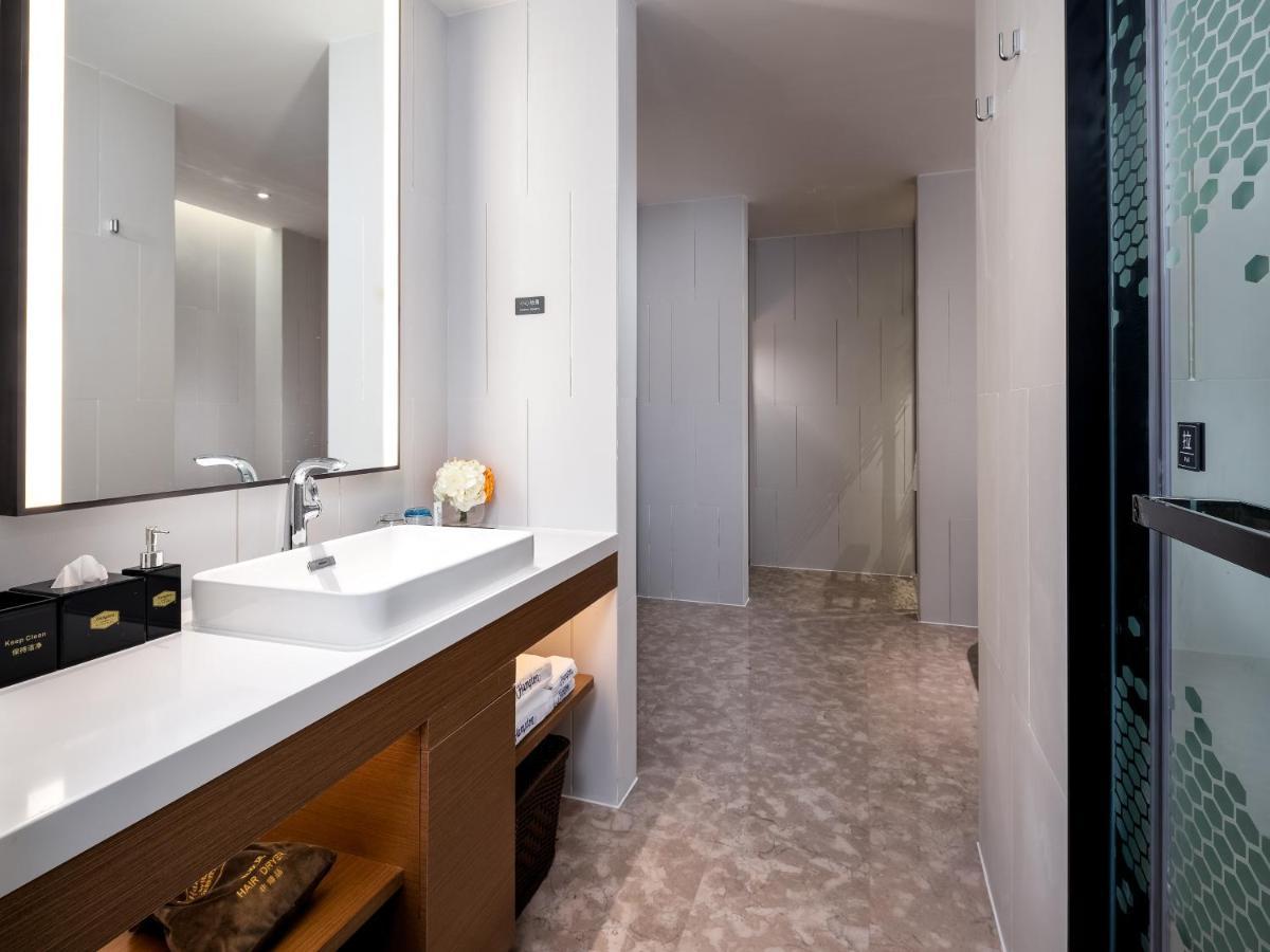 Hampton By Hilton Nanning Wuxiang Hotel ภายนอก รูปภาพ